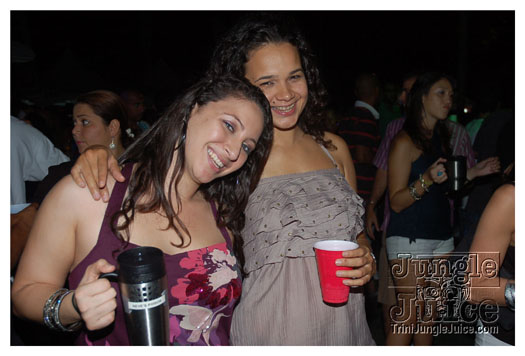 bump_and_wine_2011-049