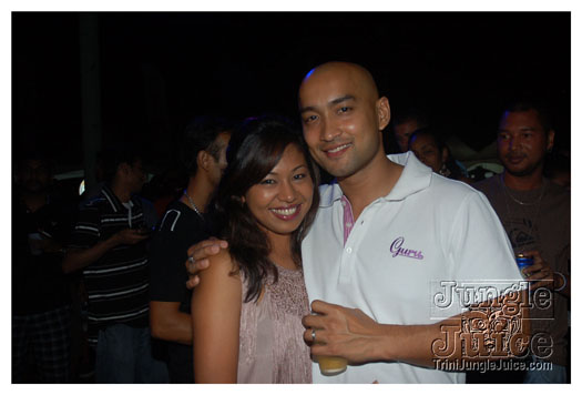 bump_and_wine_2011-065