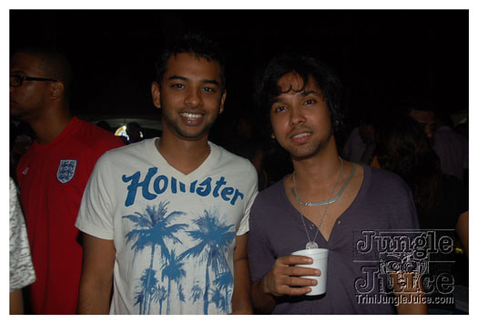 bump_and_wine_2011-066