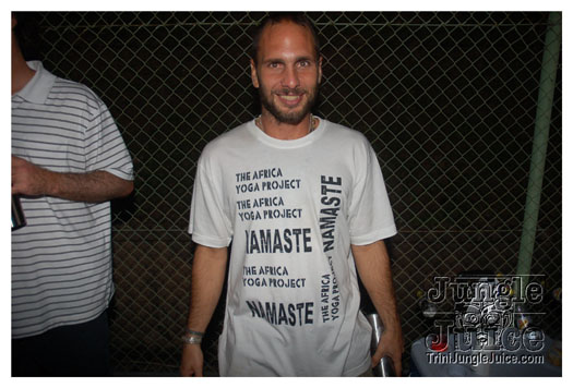 bump_and_wine_2011-082