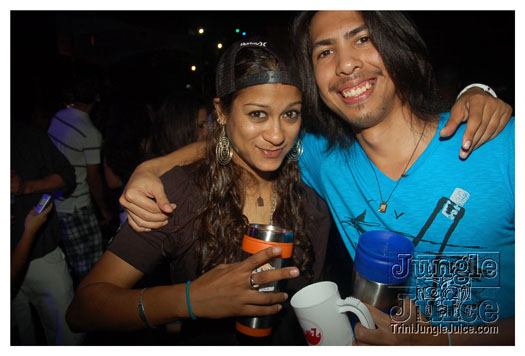 bump_and_wine_2011-089