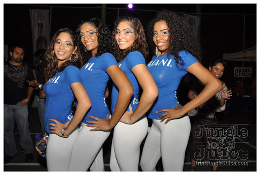 bump_and_wine_2011-091