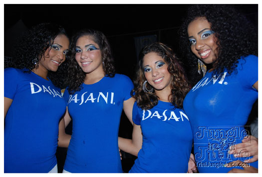 bump_and_wine_2011-104