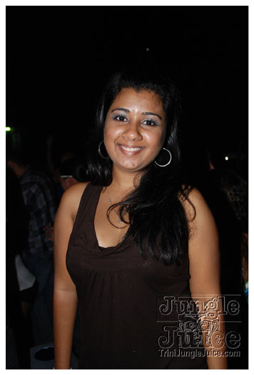 bump_and_wine_2011-128