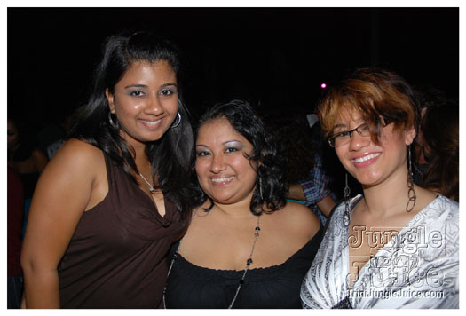 bump_and_wine_2011-129