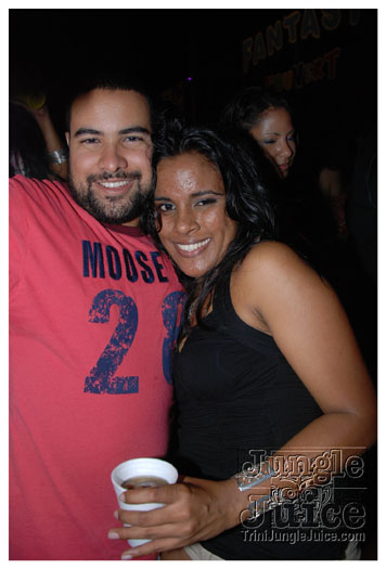 bump_and_wine_2011-148