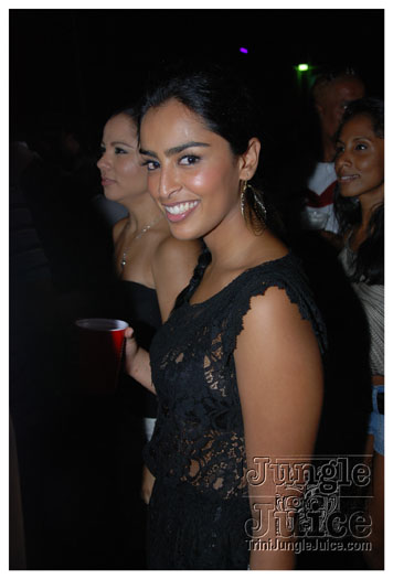 bump_and_wine_2011-149