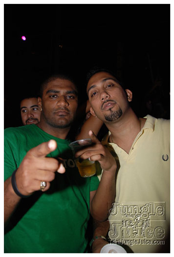 bump_and_wine_2011-168