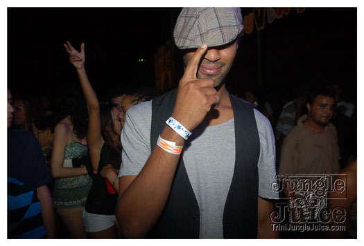 bump_and_wine_2011-174