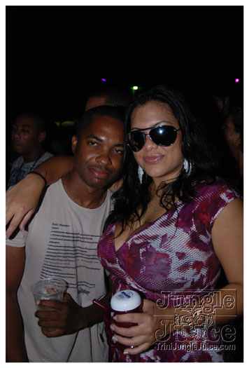 bump_and_wine_2011-176