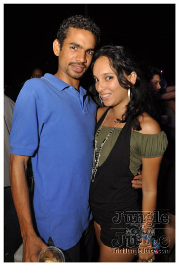 bump_and_wine_2011-180