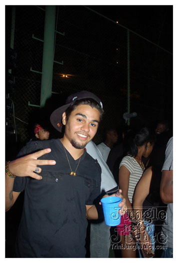 bump_and_wine_2011-186