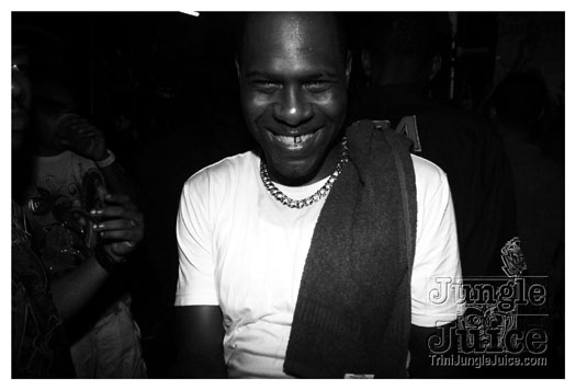 bump_and_wine_2011-192