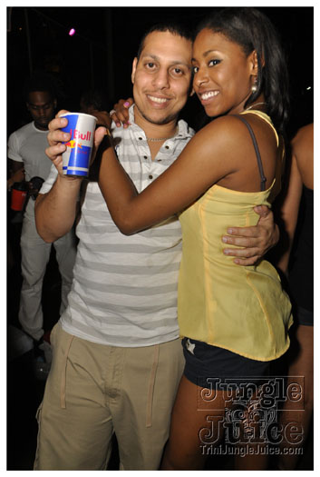 bump_and_wine_2011-225