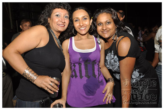 bump_and_wine_2011-228