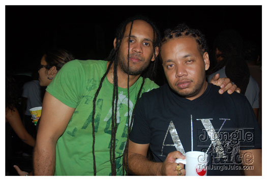 bump_and_wine_2011-230