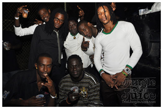 bump_and_wine_2011-232