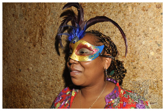 central_bank_all_inclusive_2011-080