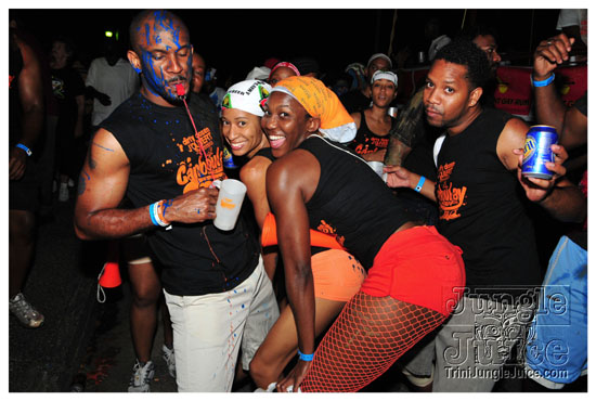dirty_dozen_jouvert_2011-046