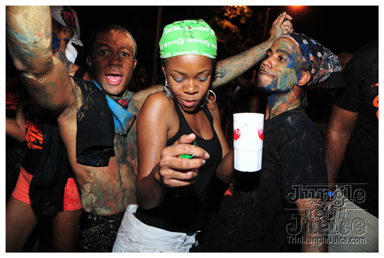 dirty_dozen_jouvert_2011-065