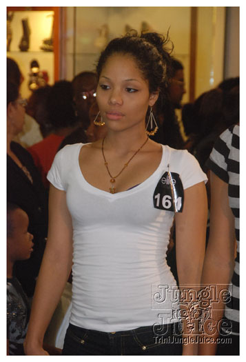 elite_model_look_aug31-033