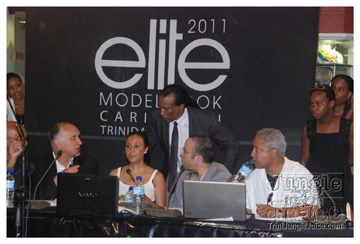 elite_model_look_aug31-035