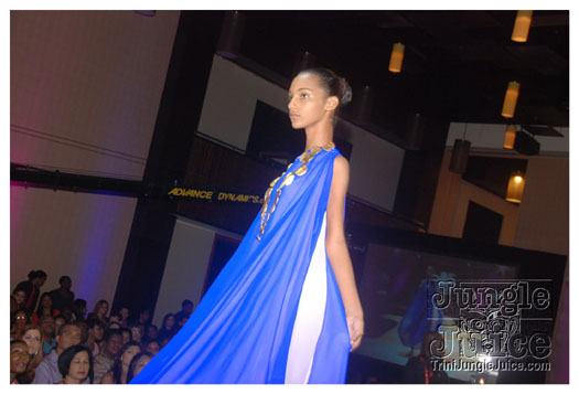 elite_model_look_finals_2011-049