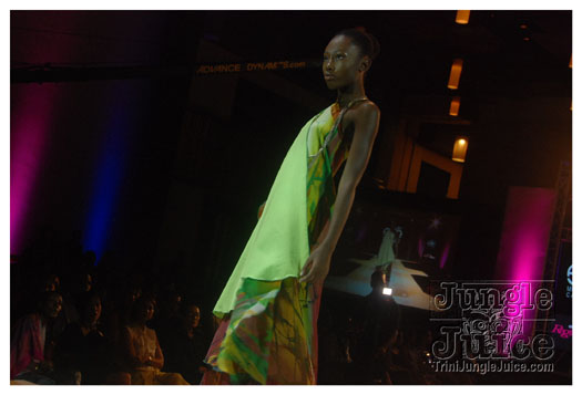 elite_model_look_finals_2011-051