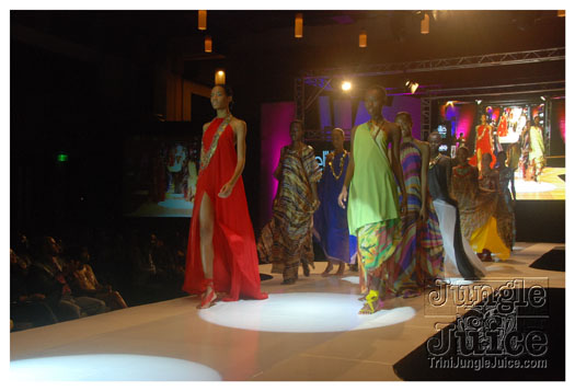 elite_model_look_finals_2011-062