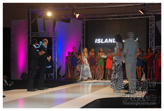 elite_model_look_finals_2011-074