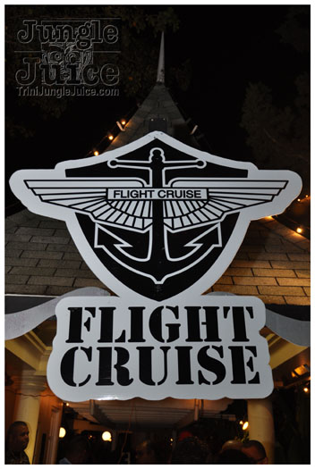 flight_cruise_carnival_2011-001