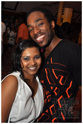 flight_cruise_carnival_2011-008