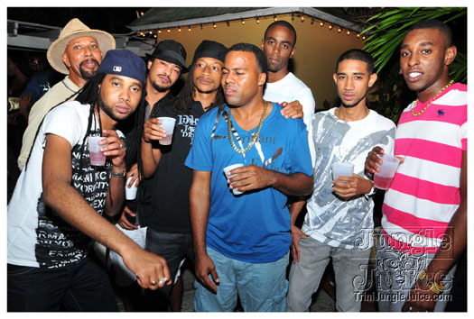 flight_cruise_carnival_2011-027