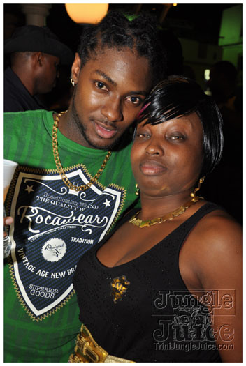 flight_cruise_carnival_2011-101