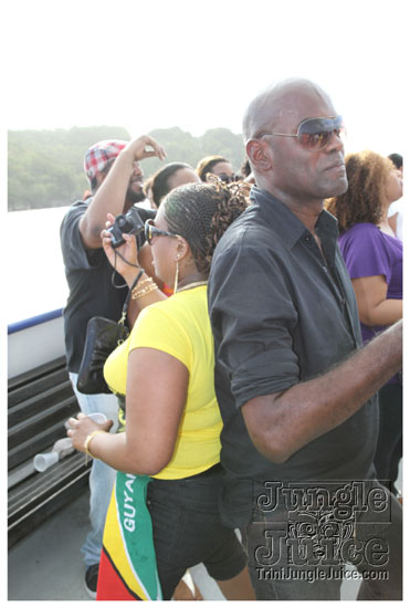 frenzy_boatride_2011-088