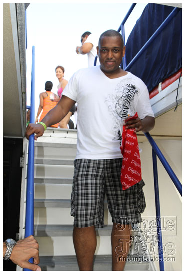 frenzy_boatride_2011-100