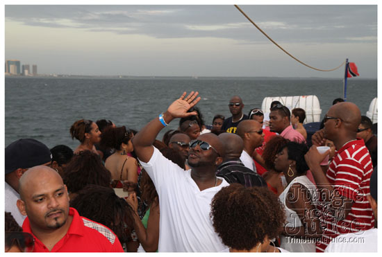 frenzy_boatride_2011-118