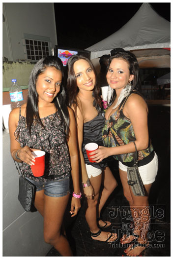 funky_monkey_christmas_dec16-011