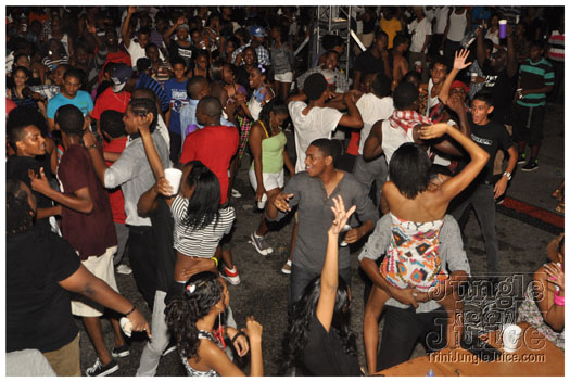 funky_monkey_christmas_dec16-023