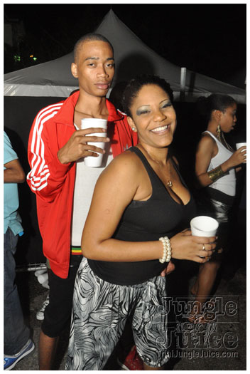 funky_monkey_christmas_dec16-057