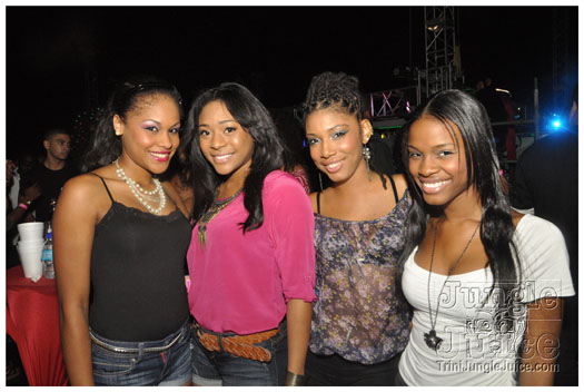 funky_monkey_christmas_dec16-067