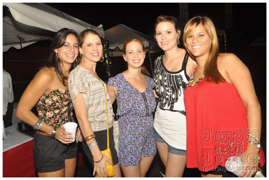 grub_and_grog_dec4-002