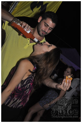 grub_and_grog_dec4-028