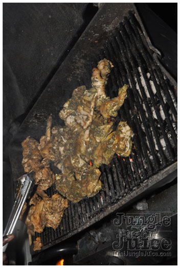 grub_and_grog_dec4-043