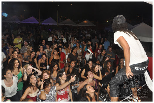 grub_and_grog_dec4-069