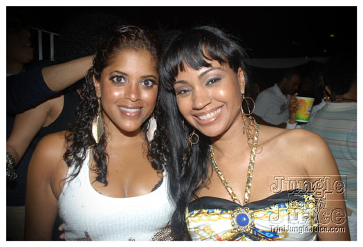 house_party_carnival_2011-008