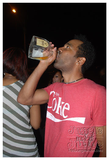 house_party_carnival_2011-016