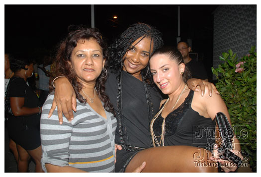 house_party_carnival_2011-041