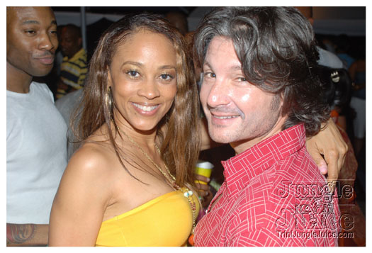 house_party_carnival_2011-046