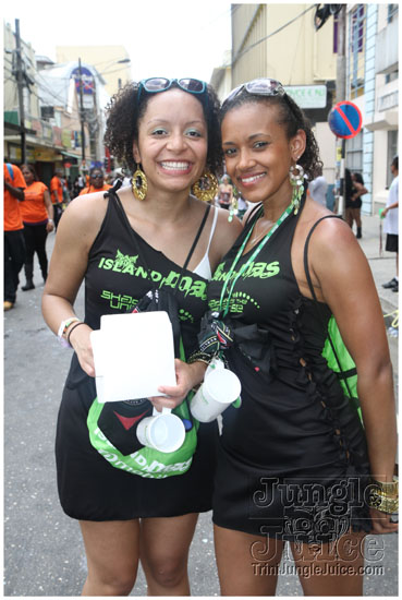 island_people_mas_monday_2011-020